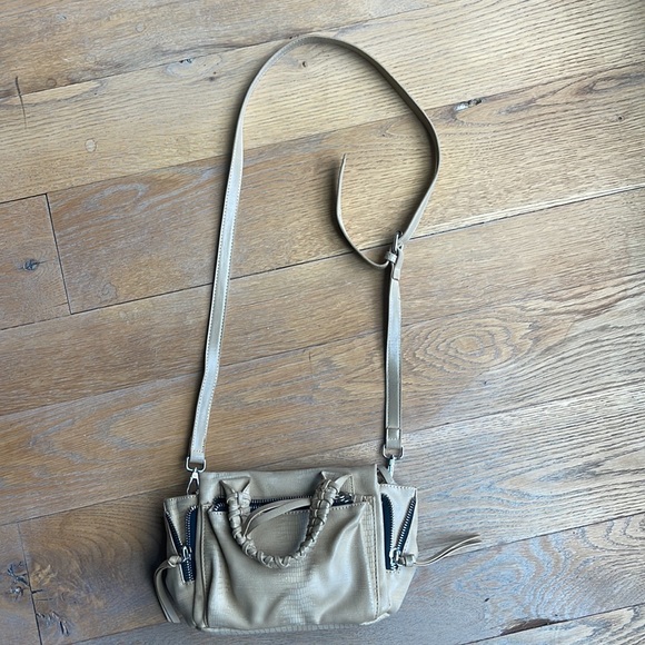 Free People Cross Body Purse with removable cross strap - Picture 4 of 11